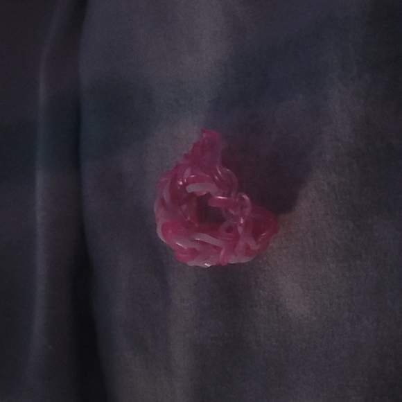 Sparkly light pink and white ring - Picture 1 of 1